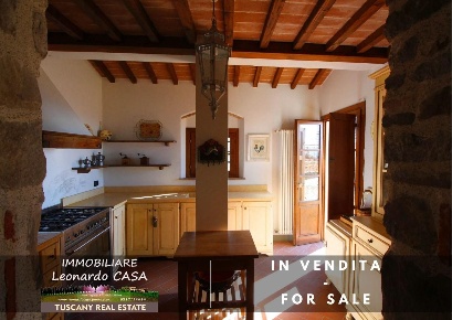 Foto Rustico a Vinci Centro di 200 m² con 8 locali in vendita