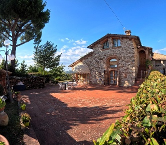 Foto Rustico a Colle di Val d'Elsa Colle Bassa, Via Gramsci di 220 m²