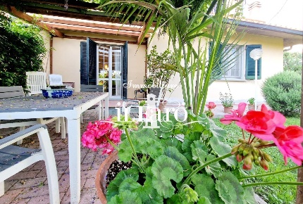 Foto Rustico a Casciana Terme Lari Casciana Terme di 127 m² con 7 locali