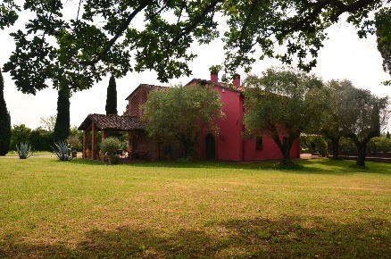 Foto Rustico a Lucca Arancio di 320 m² con 8 locali in vendita