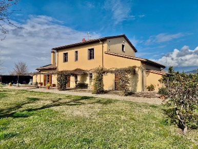 Foto Rustico a Cascina San Frediano Sud - San Lorenzo a Pagnatico di 400 m²