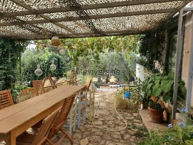 Foto Rustico a Manciano di 489 m² con 8 locali in vendita