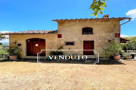 Foto Rustico a San Gimignano di 195 m² con 5 locali in vendita