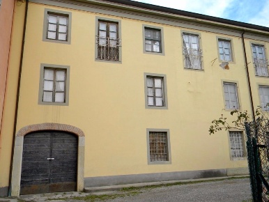 Foto Rustico a Lucca Nozzano - Arliano di 200 m² con 8 locali in vendita