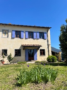 Foto Rustico a San Giuliano Terme Ghezzano di 195 m² con 8 locali