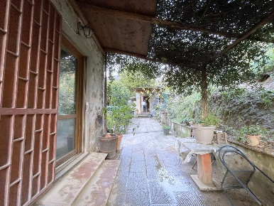 Foto Rustico a Massarosa Bozzano, Quiesa di 110 m² con 3 locali in vendita
