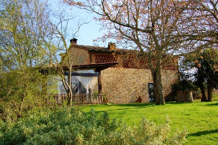 Foto Rustico a Poggibonsi Staggia di 140 m² con 7 locali in vendita