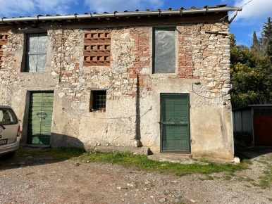 Foto Rustico a Lucca Balbano di 110 m² con 4 locali in vendita