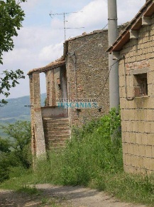 Foto Rustico a Volterra Centro di 1080 m² con 3 locali in vendita
