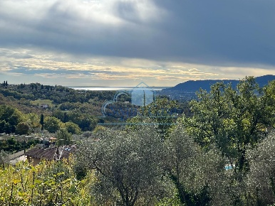 Foto Rustico a Fosdinovo Caniparola di 153 m² con 8 locali in vendita