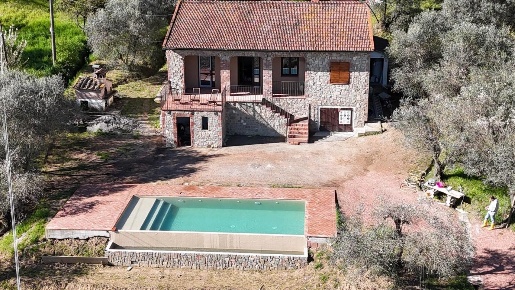 Foto Rustico a Chianni di 150 m² con 6 locali in vendita
