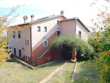 Foto Rustico a Città della Pieve di 750 m² con 20 locali in vendita