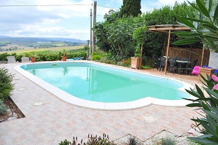 Foto Rustico a Castiglione del Lago di 257 m² con 11 locali in vendita