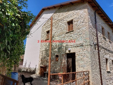 Foto Rustico in VIA OLIBRA 6, Roccafluvione di 150 m² con 8 locali