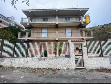 Foto Appartamento a Messina Quartiere Lombardo di 85 m² con 2 locali
