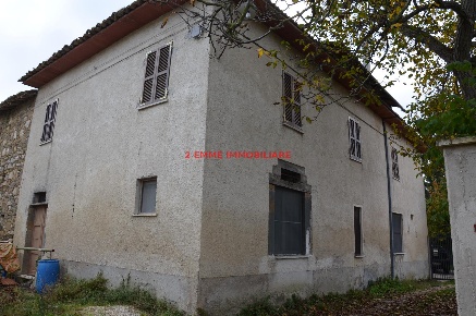 Foto Rustico in FRAZIONE MORIGNANO, Ascoli Piceno di 295 m² con 10 locali