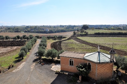 Foto Rustico in Via San Berardo dei Marsi, Ardea di 3000 m² in vendita