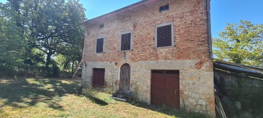 Foto Rustico in Via Maltaiolo 1, Cetona di 200 m² con 5 locali in vendita