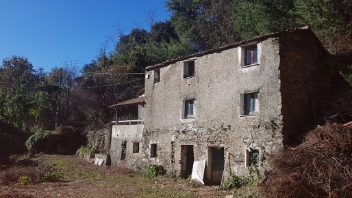 Foto Rustico a Varazze San Giovanni di 230 m² con 6 locali in vendita