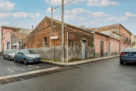 Foto Rustico in Via Carlo Alberto 67, San Gregorio di Catania Centro