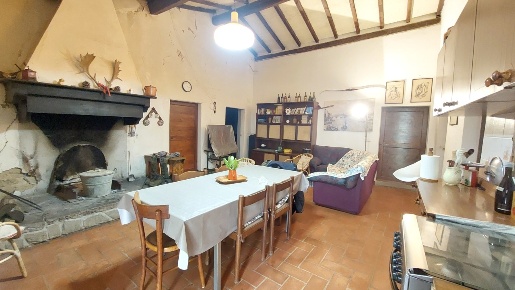 Foto Rustico a Vicchio di 240 m² con 6 locali in vendita