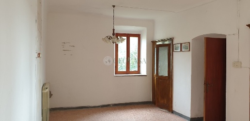 Foto Rustico in Via Salicello, Castelnuovo Magra Centro di 150 m²