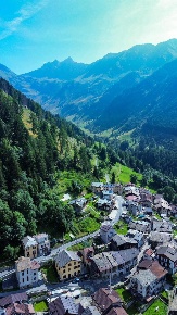 Foto Baita in Via Viso 35, Ponte di Legno Pezzo di 243 m² con 9 locali