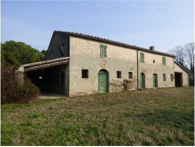 Foto Rustico in Strada Statale 9 Via Emilia 682, Longiano di 250 m²
