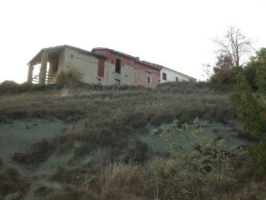 Foto Rustico a Pareto Centro di 300 m² con 10 locali in vendita