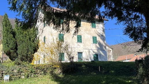 Foto Rustico a Urbe Vara Inferiore di 200 m² con 12 locali in vendita