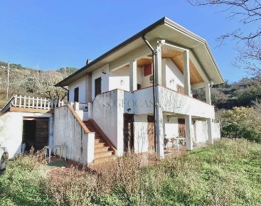 Foto Rustico a Sarzana Olmo, Santa Caterina, Falcinello di 260 m²