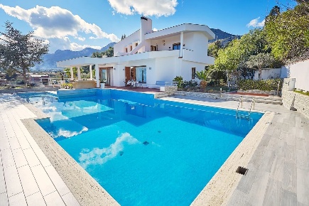 Foto Villa unifamiliare a Altavilla Milicia Torre Colonna Sperone di 350 m²
