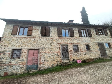 Foto Rustico a Vicchio di 100 m² con 5 locali in vendita