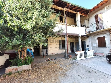 Foto Rustico a Villa d'Adda di 270 m² con 5 locali in vendita