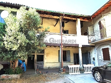 Foto Rustico a Villa d'Adda di 270 m² con 5 locali in vendita
