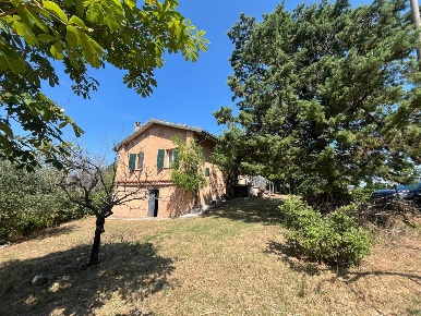 Foto Rustico in Via Montefotogno 18, Novafeltria di 115 m² con 6 locali