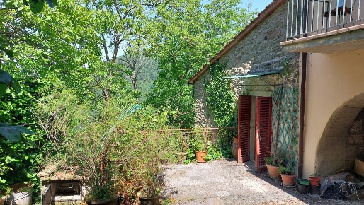 Foto Rustico a Londa di 110 m² con 4 locali in vendita