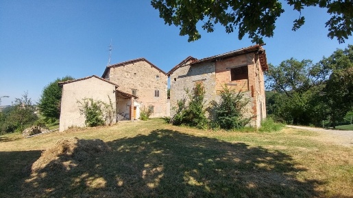 Foto Rustico in Via Calizzano 803, Zocca di 300 m² con 15 locali in vendita