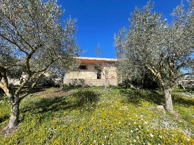 Foto Rustico in Via Loreto Gallinara, Modica di 140 m² con 2 locali