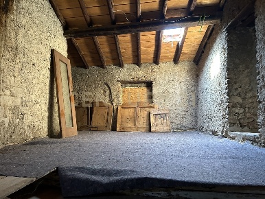 Foto Rustico in Via Cortivi 9, Grezzana Romagnano di 378 m² con 10 locali