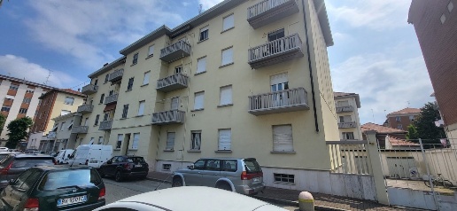 Foto Appartamento in Via Giacomo Leopardi 11, Vercelli Semicentro di 78 m²