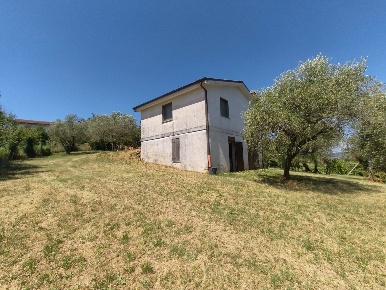 Foto Rustico in vocabolo vignolo, Avigliano Umbro di 115 m² con 3 locali