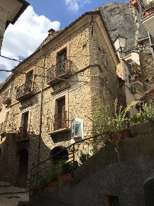 Foto Rustico a Villa Santa Maria di 110 m² con 6 locali in vendita