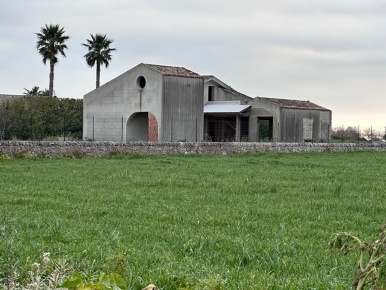 Foto Rustico in SP70 15, Modica Pietre Nere di 415 m² con 3 locali