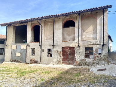 Foto Rustico in Via Belvedere 4, Serravalle Langhe di 360 m² con 15 locali