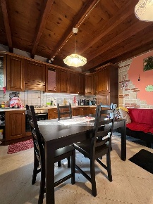 Foto Rustico in Via Piave 1, Brendola San Valentino di 102 m² con 4 locali