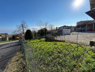Foto Rustico a Ziano Piacentino di 204 m² con 4 locali in vendita