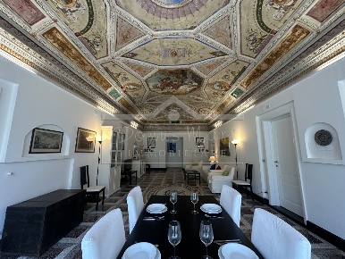 Foto Appartamento in Via San Bartolomeo del Bosco  109, Savona di 157 m²