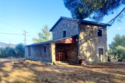 Foto Rustico in via dell'annuziata  180, Baschi di 220 m² con 4 locali