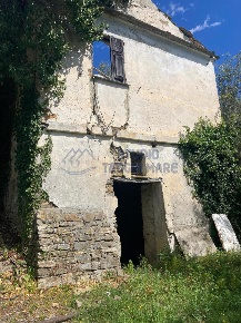 Foto Rustico in Via Civezza, Civezza di 80 m² con 3 locali in vendita
